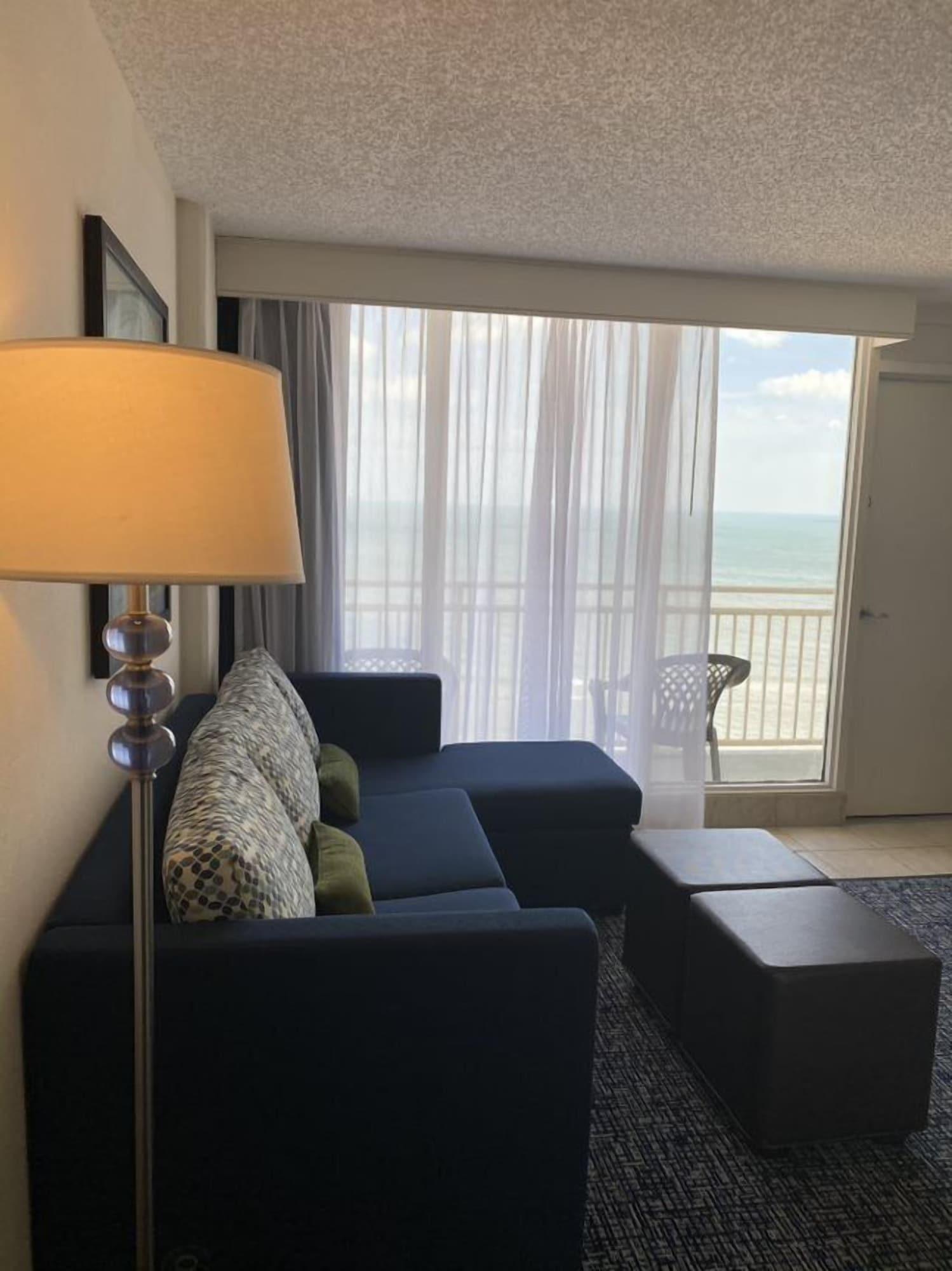 וירג'יניה ביץ' Comfort Suites Beachfront מראה חיצוני תמונה