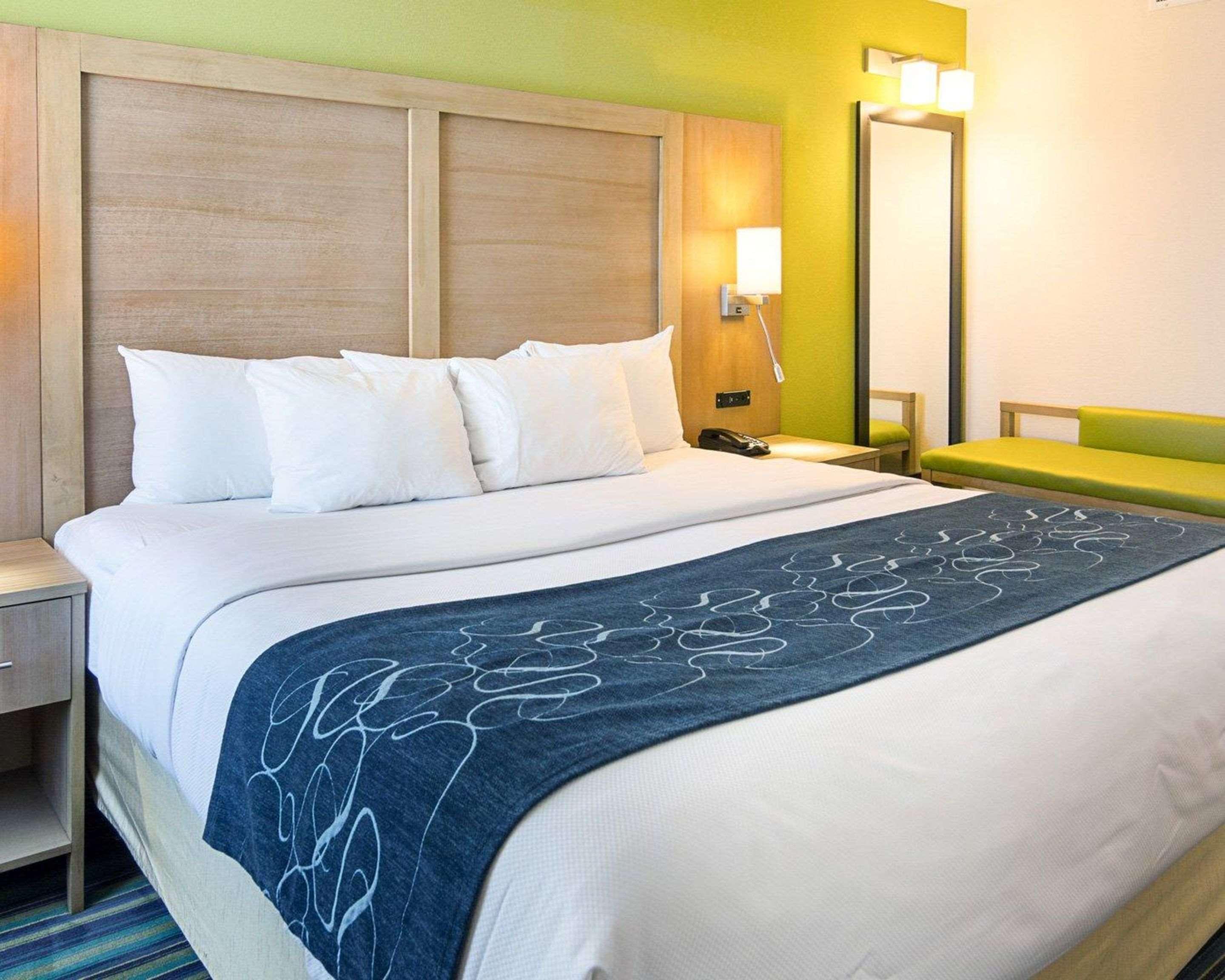 וירג'יניה ביץ' Comfort Suites Beachfront מראה חיצוני תמונה