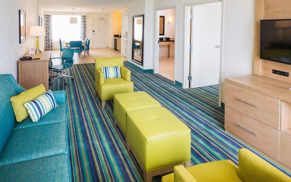 וירג'יניה ביץ' Comfort Suites Beachfront מראה חיצוני תמונה