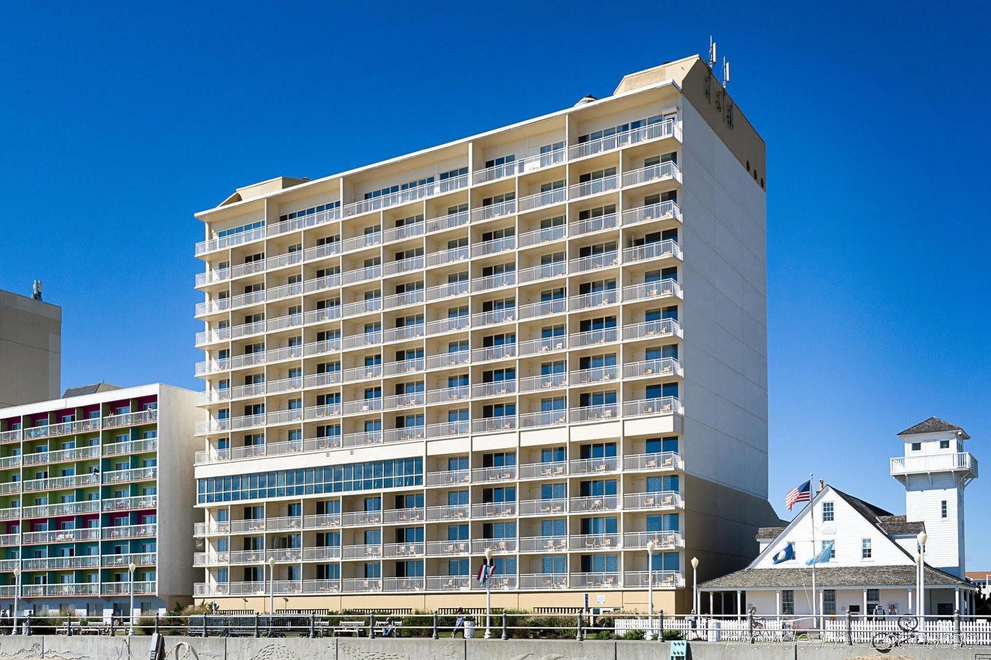 וירג'יניה ביץ' Comfort Suites Beachfront מראה חיצוני תמונה